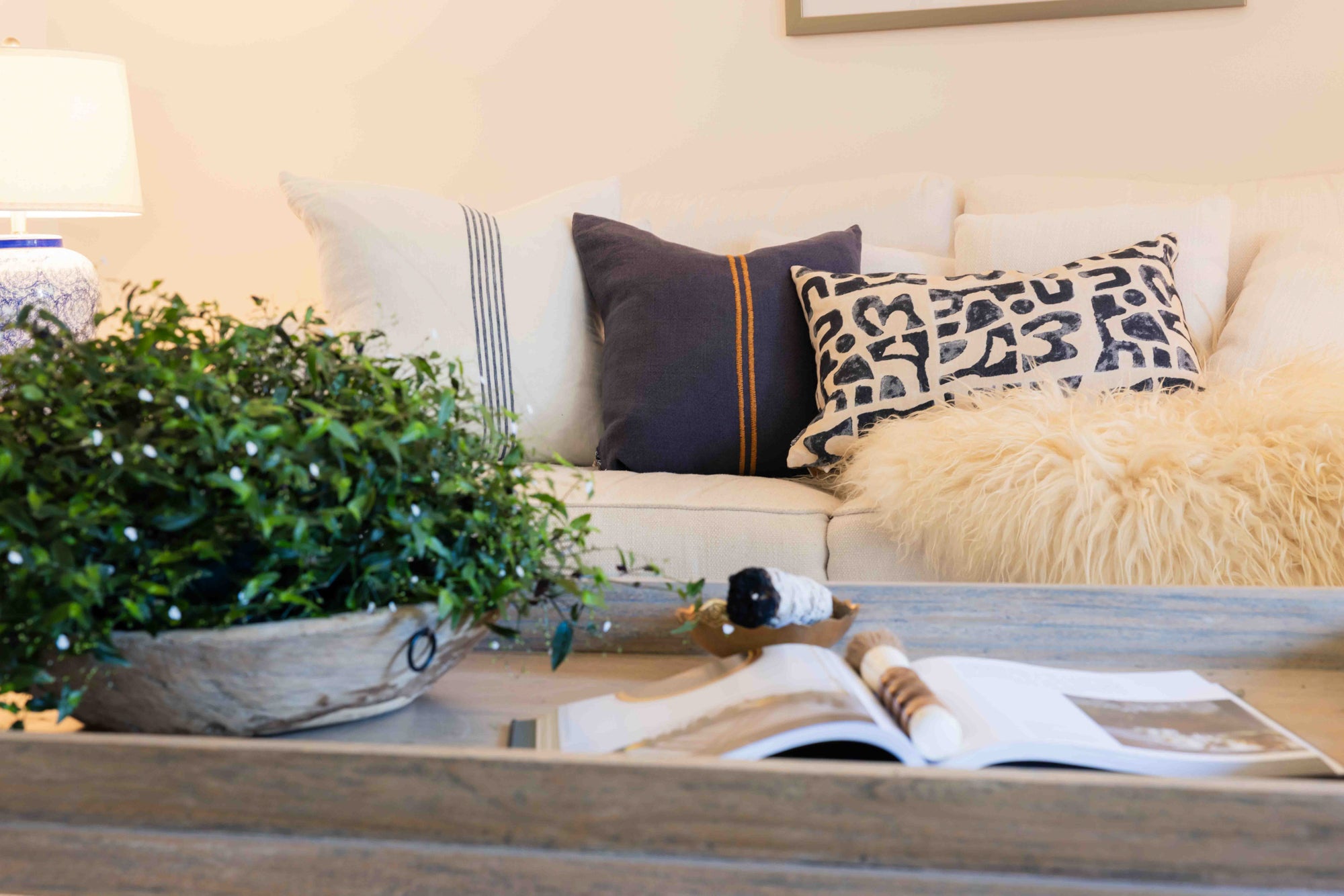 Cushion in Shell & Charcoal