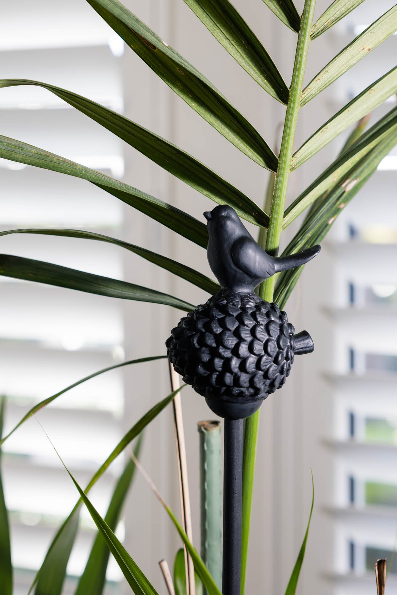 Garden - Acorn Black Stake